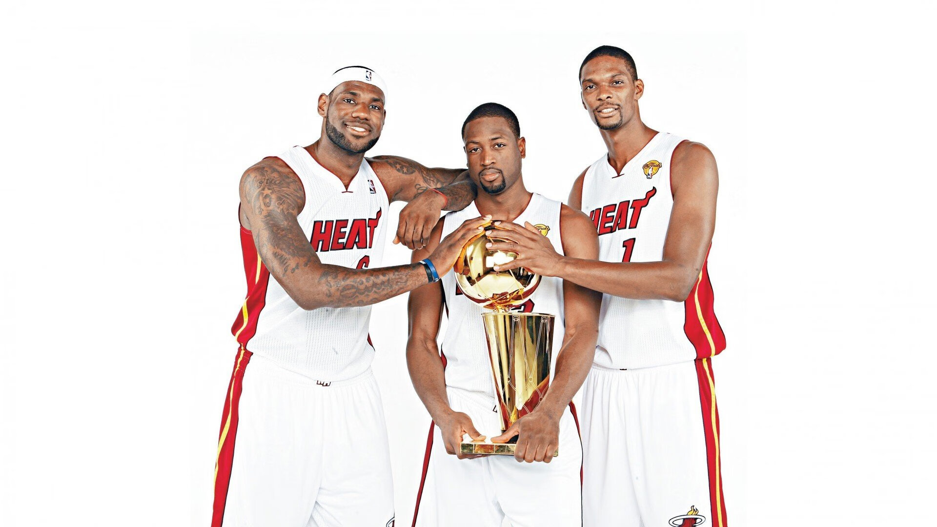 逆境绽放,从广厦绝杀到米切尔封神,体育赛场上的英雄叙事永不落幕